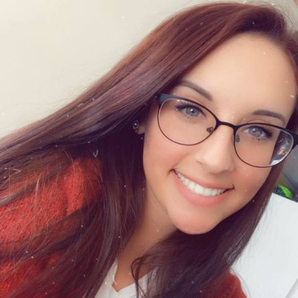 Meet your Posher, Jazmyne - Picture 1 of 1